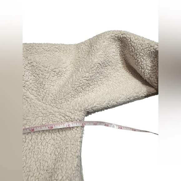 Athleta Ivory Tugga Sherpa Ribbed Trim Zip Front Zip Pockets Sherpa Inside Sz M - Picture 6 of 7